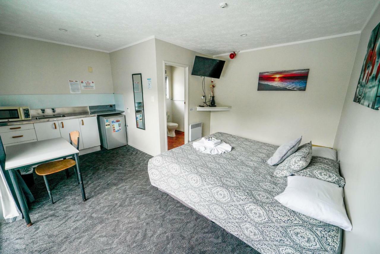 Paihia Ocean Club Hostel Exterior photo