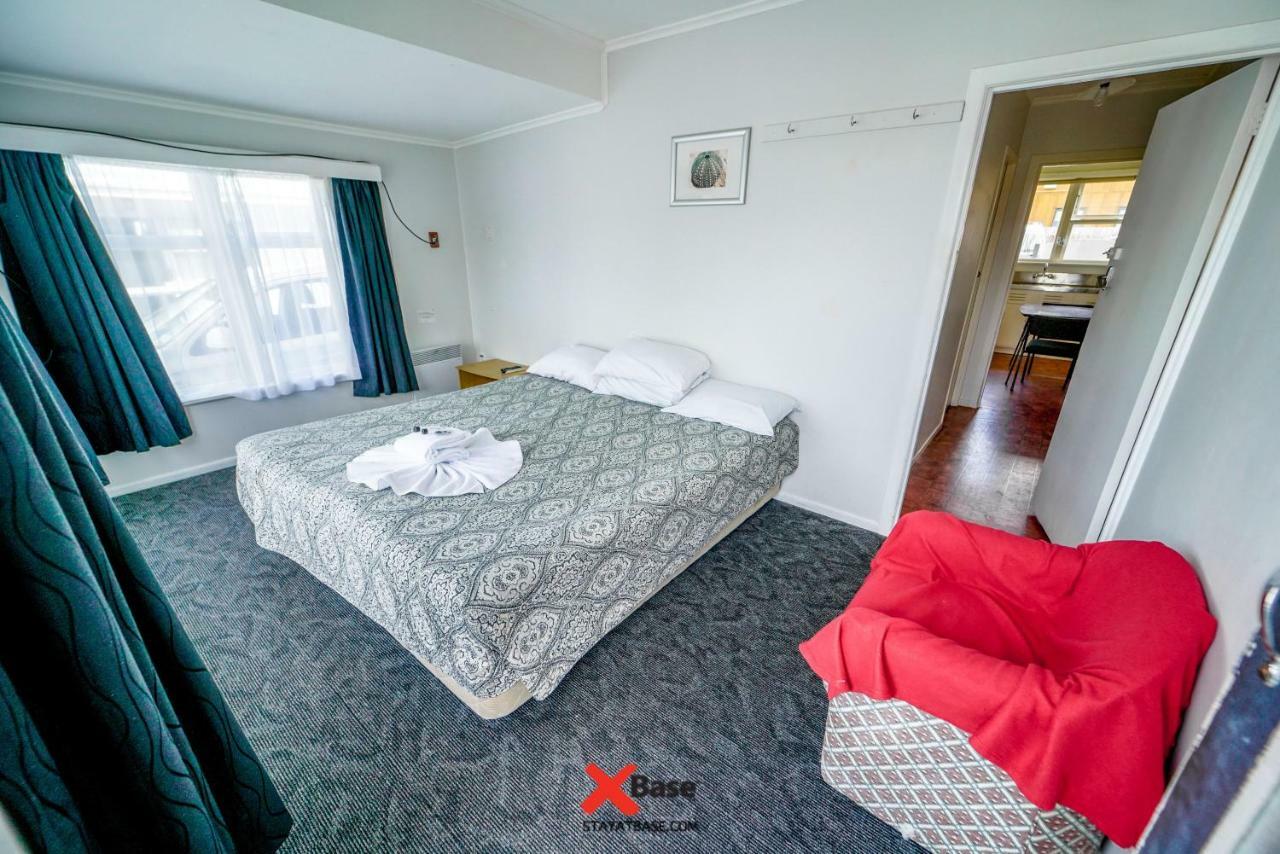 Paihia Ocean Club Hostel Exterior photo